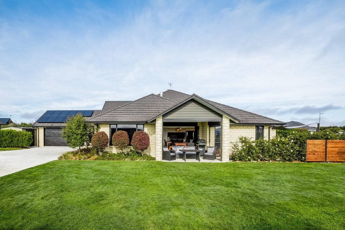 17 Alan Livingston Drive, Cambridge, Cambridge - Carousel 1