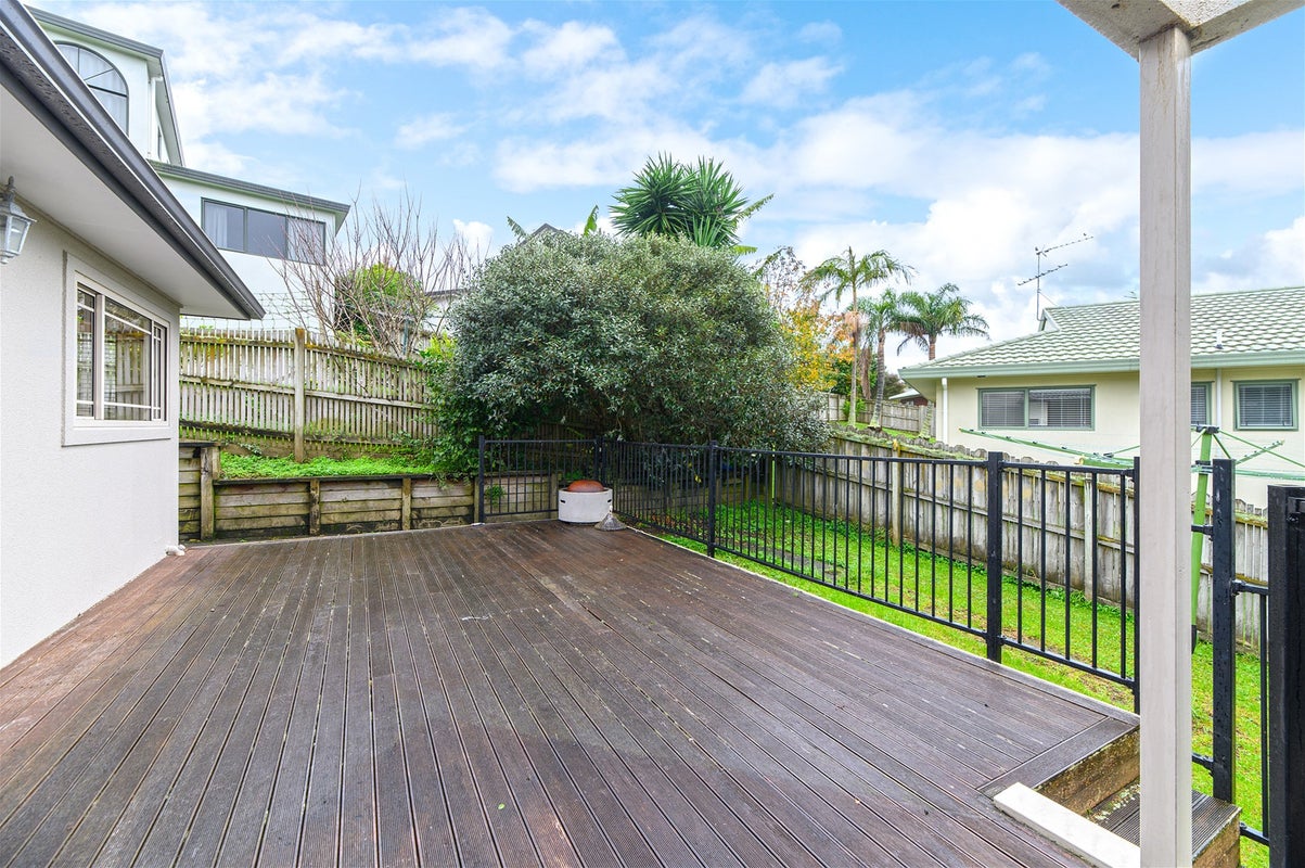32 Caversham Drive, Torbay, Auckland - Carousel 13