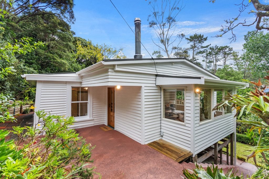 779 West Coast Road, Oratia, Auckland - Carousel 2