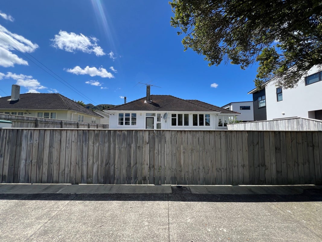 340 Oxford Terrace, Avalon, Lower Hutt - Carousel 21