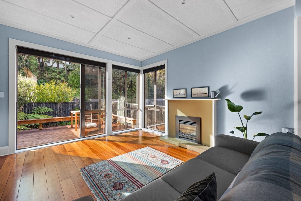53 Shakespeare Road, Bluff Hill, Napier - Carousel 1