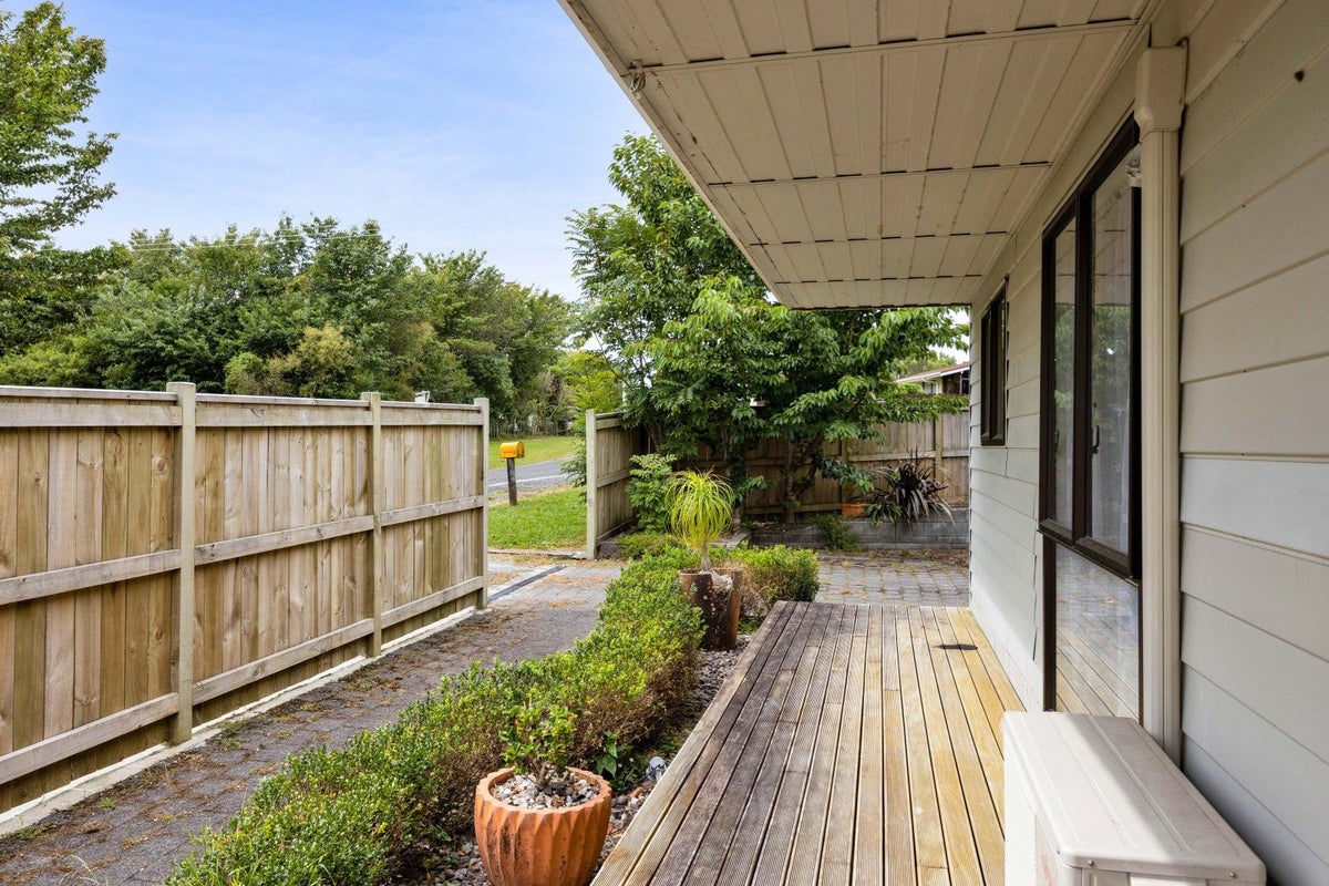 1312 Egmont Road, Egmont Village, Inglewood - Carousel 2