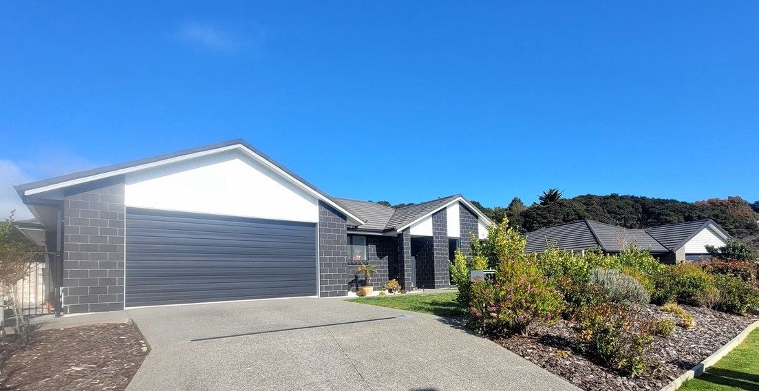9 Tide Lane, Whitby, Porirua - Carousel 13