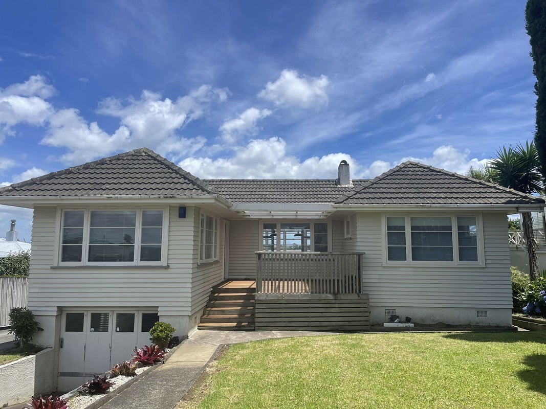 165 Cook Street, Howick, Auckland - Carousel 1
