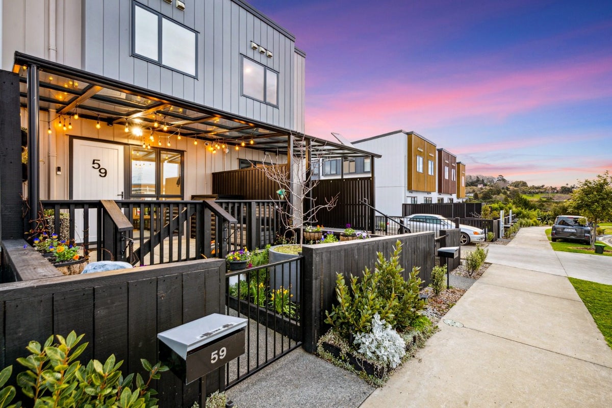 59 Tahere Road, Totara Park, Auckland - Carousel 2