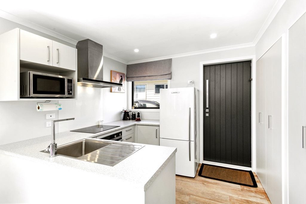 58A Leicester Street, Cannons Creek, Porirua - Carousel 2