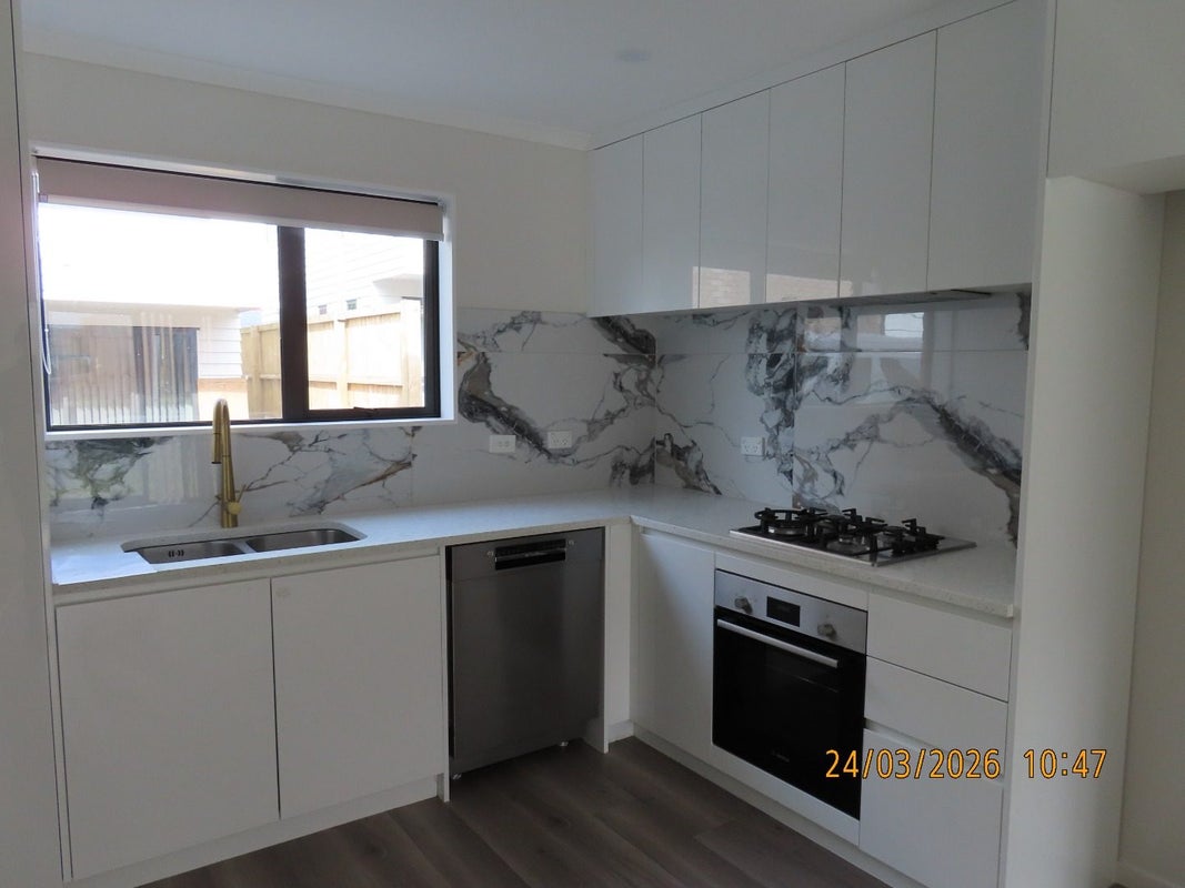 5/100 Seymour Road, Sunnyvale, Auckland - Carousel 2