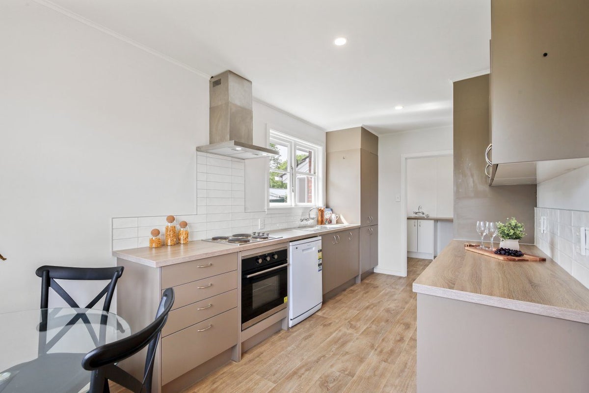 4 Allison Place, Shirley, Christchurch - Carousel 2