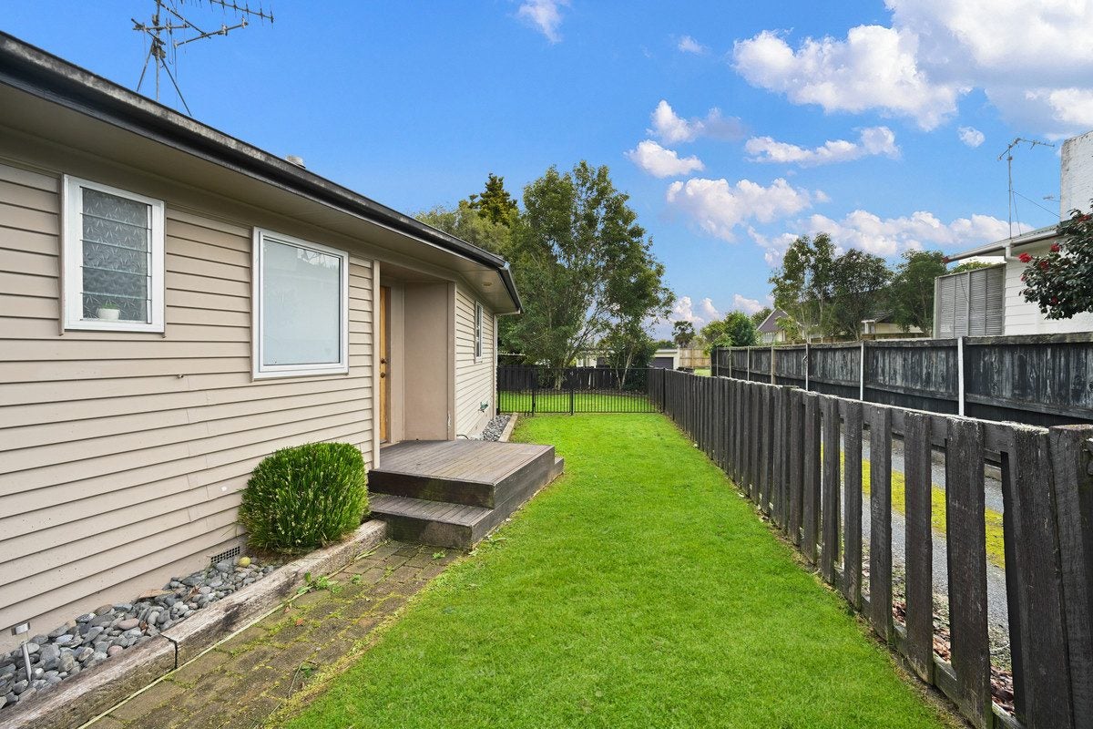 78 Amanda Avenue, Dinsdale, Hamilton - Carousel 2