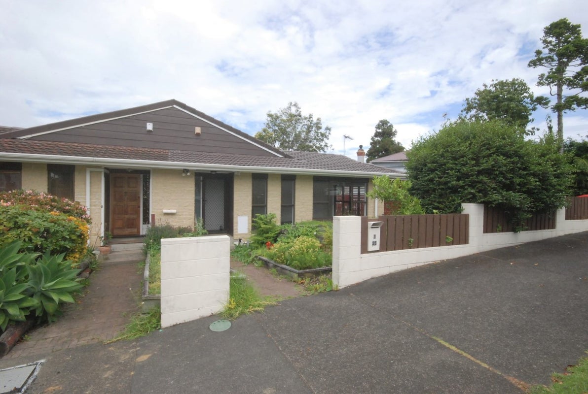 1/25 Mainston Road, Remuera, Auckland - Carousel 1