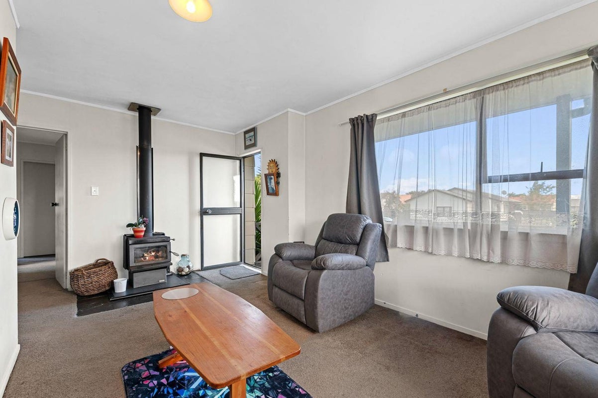 76A Pohutukawa Drive, Owhata, Rotorua - Carousel 2