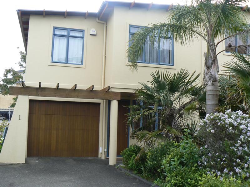 1/12 Pannill Place, Oteha, Auckland - Carousel 1