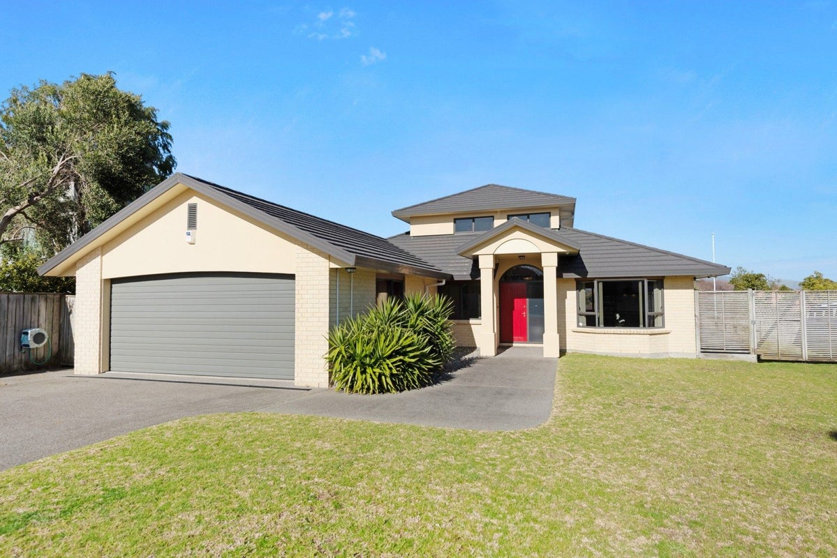 6 Shearwater Rise, Paraparaumu Beach, Paraparaumu - Carousel 1