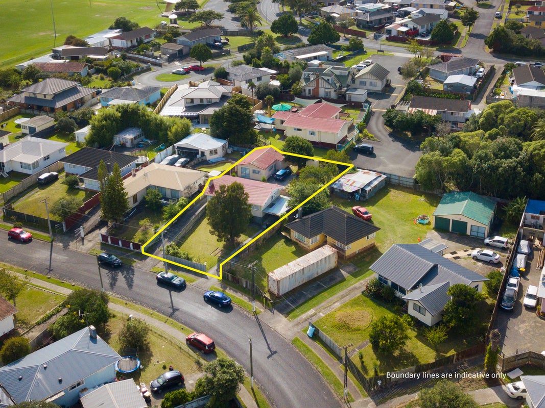 40 Awatere Street, Clover Park, Auckland - Carousel 1