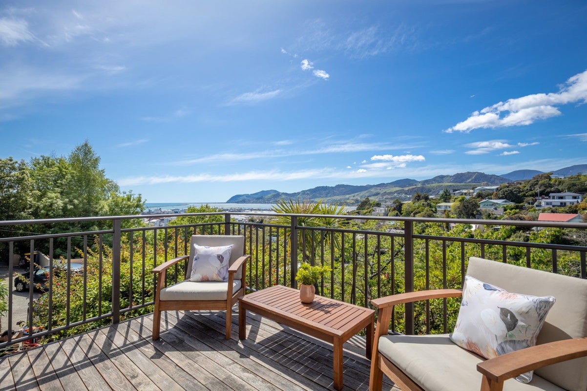 11 Queens Road, Stepneyville, Nelson - Carousel 1