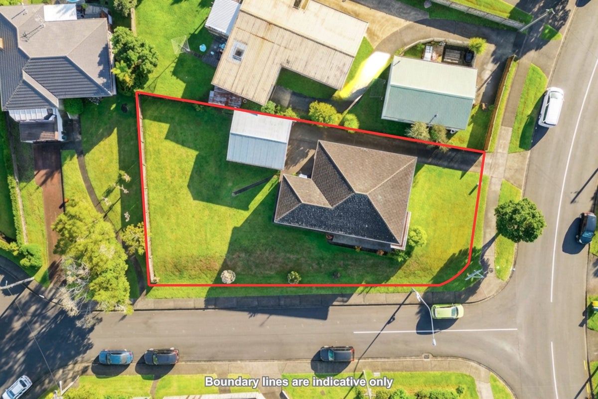 46 Gloria Avenue, Te Atatu Peninsula, Auckland - Carousel 2