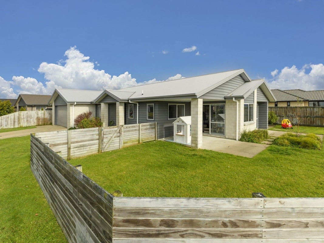 50 Penetaka Heights, Pyes Pa, Tauranga - Carousel 2