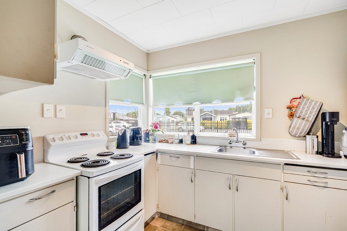 220A Peachgrove Road, Claudelands, Hamilton - Carousel 2