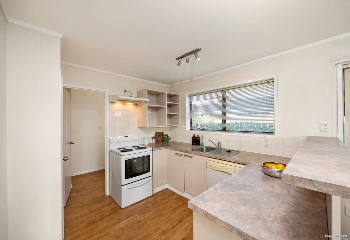 1/75 Rangitoto Road, Papatoetoe, Auckland - Carousel 2