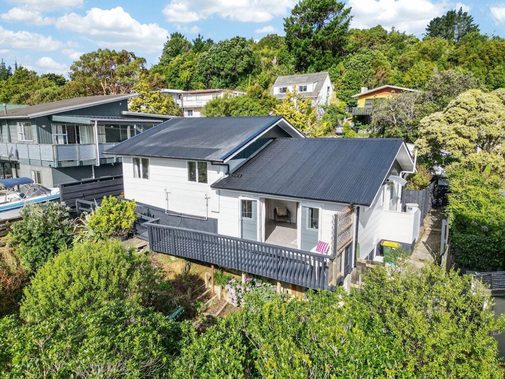 27 Kingsley Street, Stokes Valley, Lower Hutt - Carousel 2