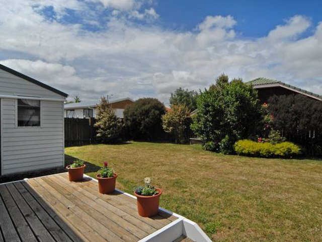 17 Dalwood Grove, Highbury, Palmerston North - Carousel 2