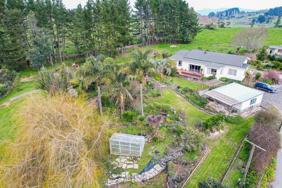 12 Howden Road, Whatawhata, Hamilton - Carousel 2