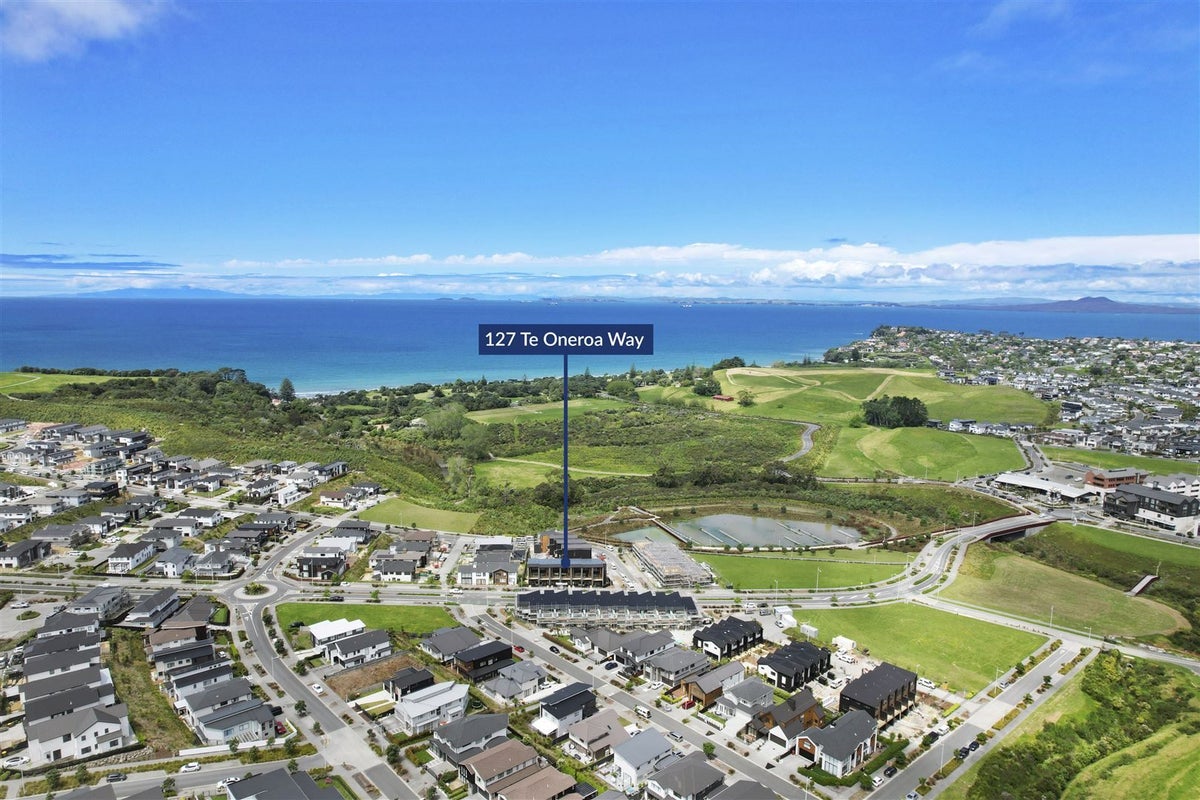 127 Te Oneroa Way, Long Bay, Auckland - Carousel 1