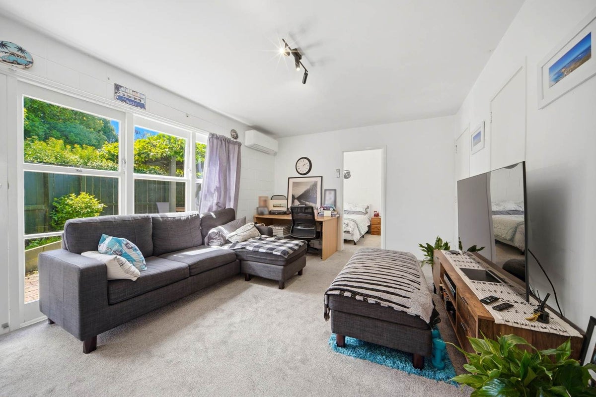 4/9 Armadale Road, Remuera, Auckland - Carousel 1