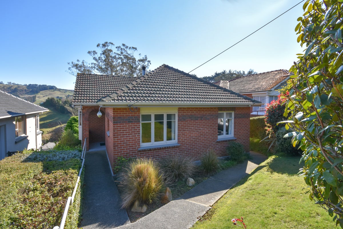 30 Barr Street, Kenmure, Dunedin - Carousel 1