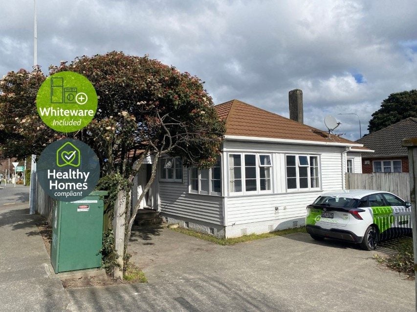 871 High Street, Boulcott, Lower Hutt - Carousel 1