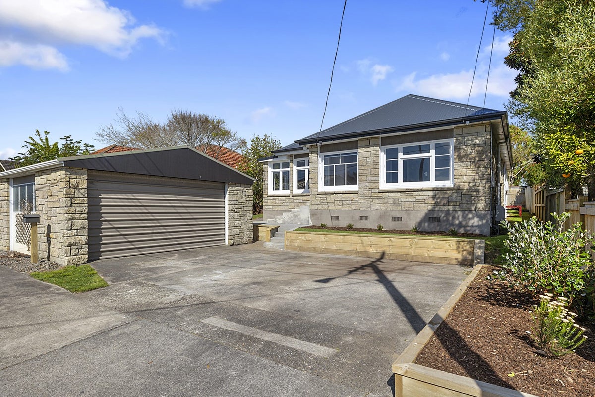 6 Turi Street, Welbourn, New Plymouth, Taranaki - Carousel 1