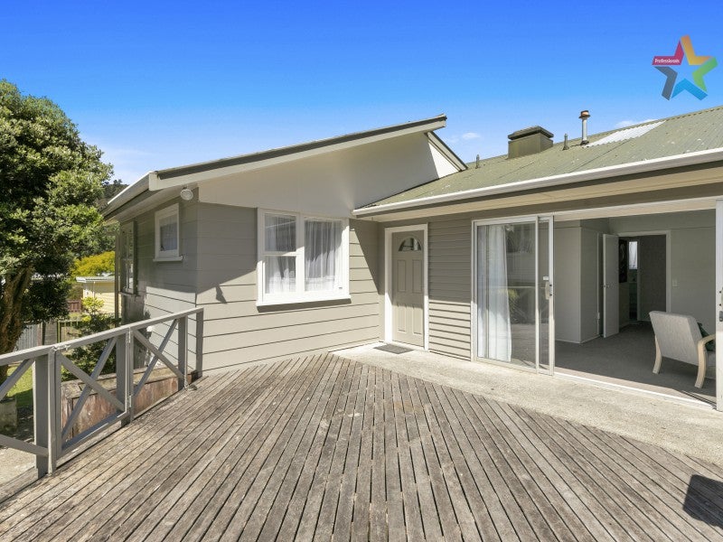 6 Holborn Drive, Stokes Valley, Lower Hutt - Carousel 2