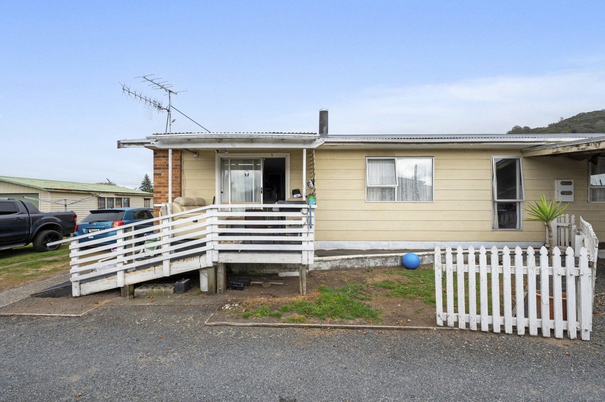 28B and A Fairview Road, Western Heights, Rotorua, Bay Of Plenty - Carousel 17