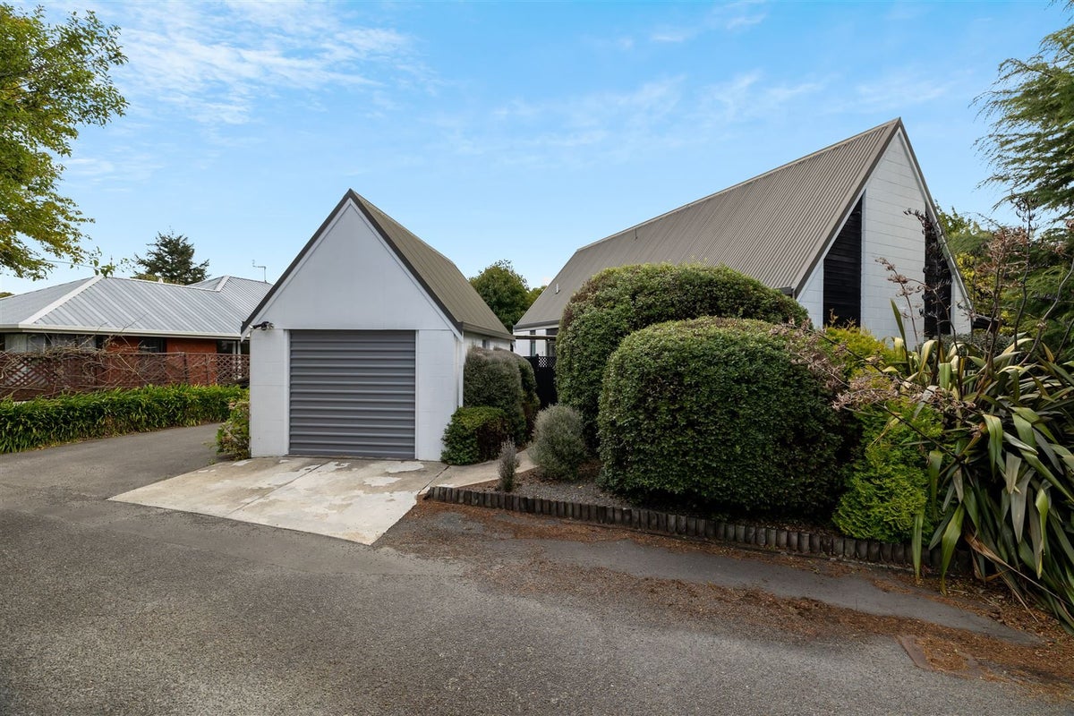 141B Brookside Terrace, Bryndwr, Christchurch - Carousel 1