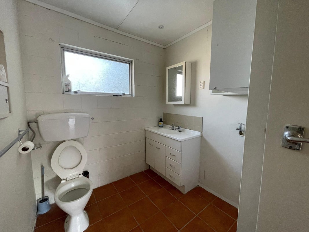4/122 Firth Street, Hamilton East, Hamilton - Carousel 8