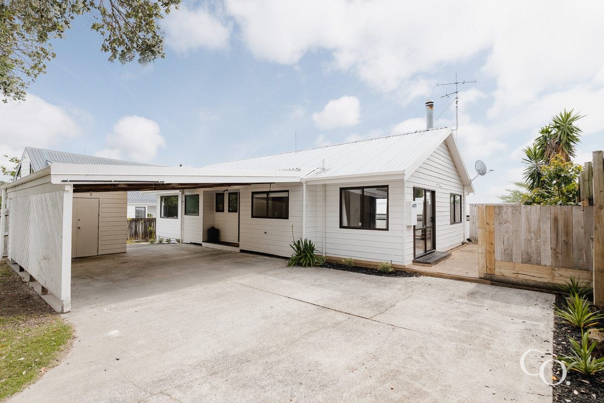 16 Pelorus Street, Welcome Bay, Tauranga - Carousel 1