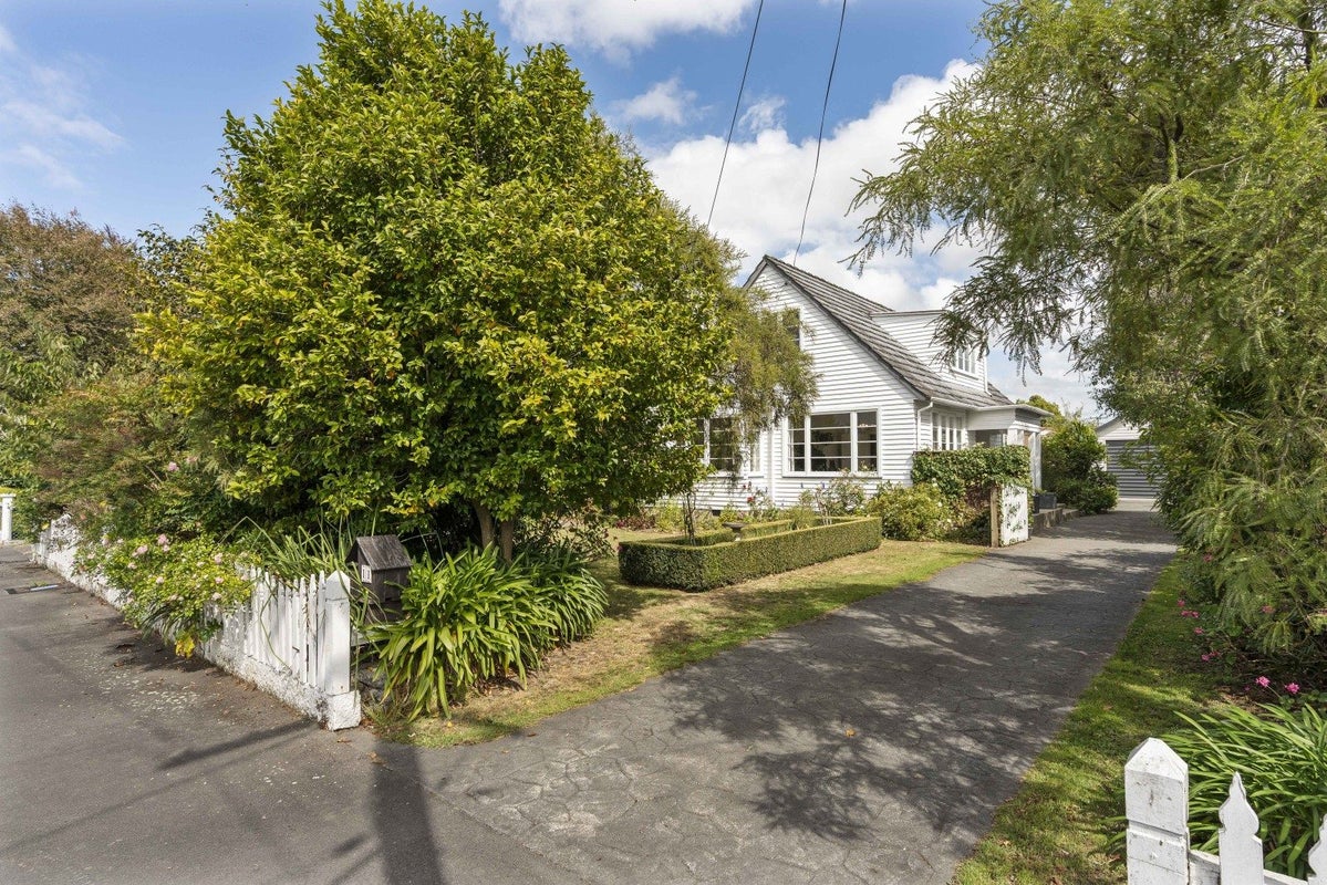 11 Cooper Street, Lansdowne, Masterton - Carousel 1