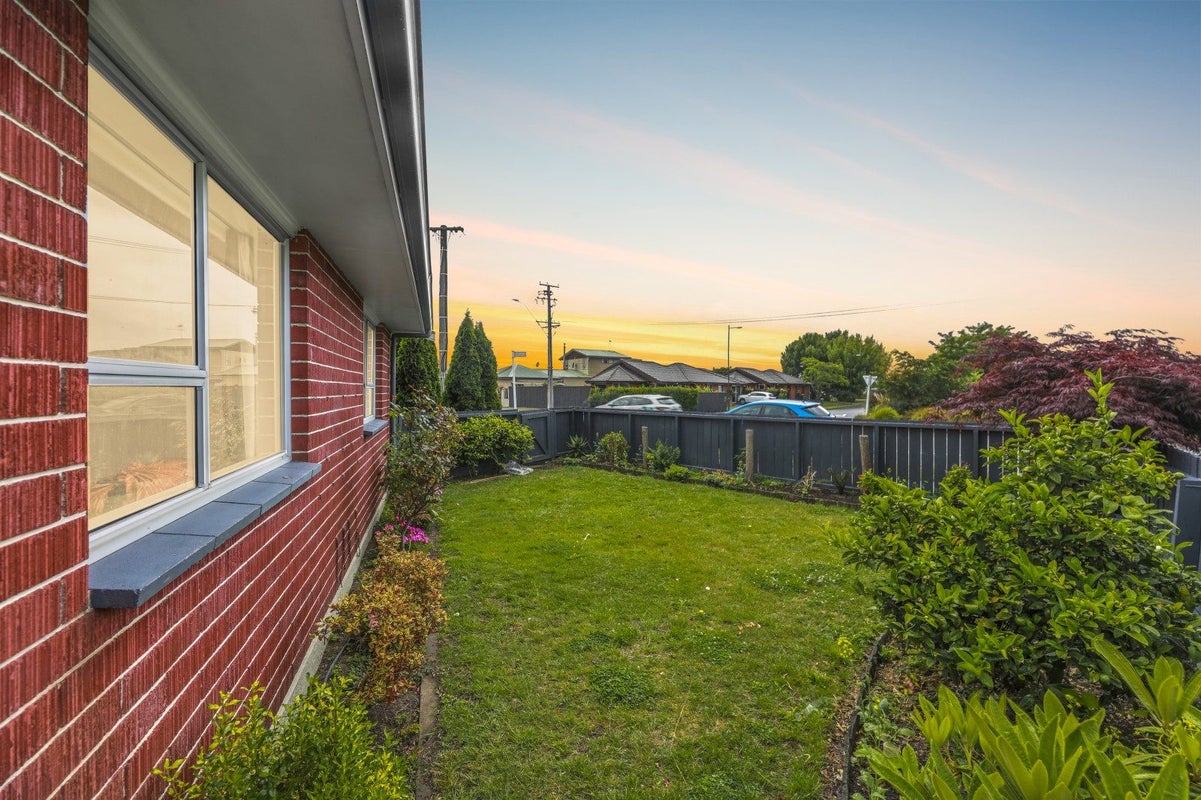 4/76 Redwood Street, Redwoodtown, Blenheim - Carousel 2