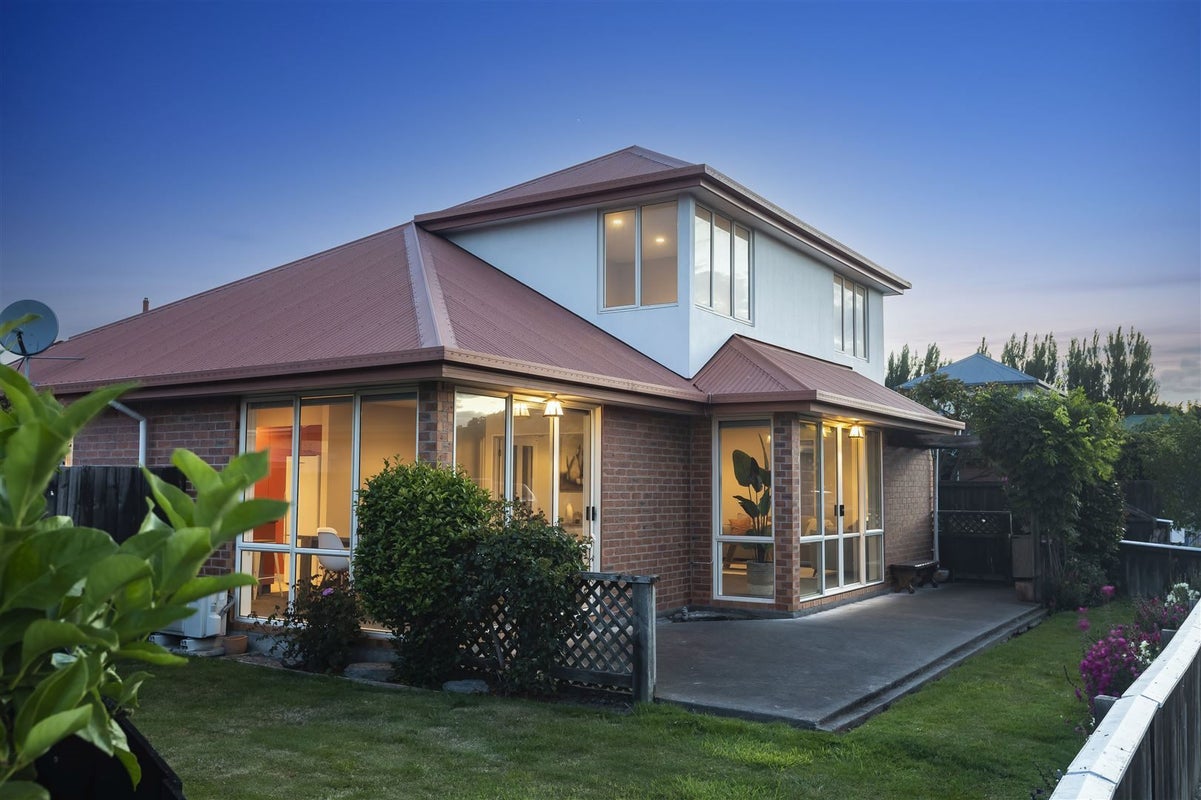 2 Rosefield Lane, Northcote, Christchurch - Carousel 2