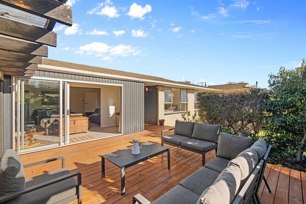 5 Patterson Terrace, Halswell, Christchurch - Carousel 1