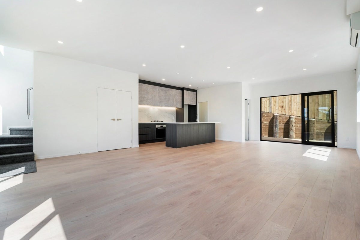 57B Chequers Avenue, Glenfield, Auckland - Carousel 2