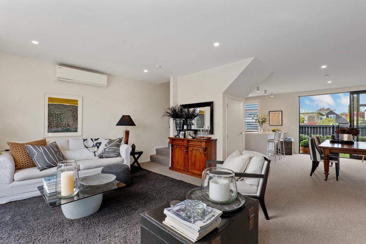2 Bretts Road, St Albans, Christchurch - Carousel 2