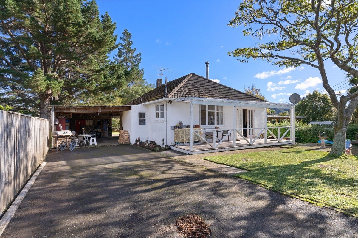 264F Old School Road, Maymorn, Upper Hutt - Carousel 2