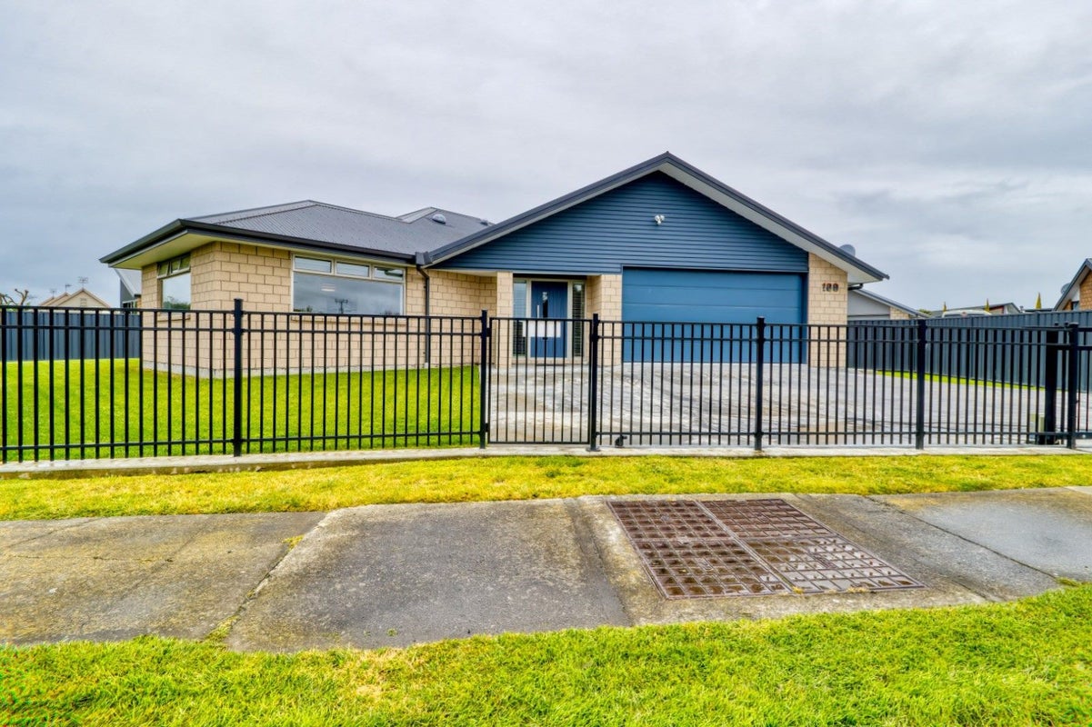 180 Riverbend Road, Maraenui, Napier - Carousel 1