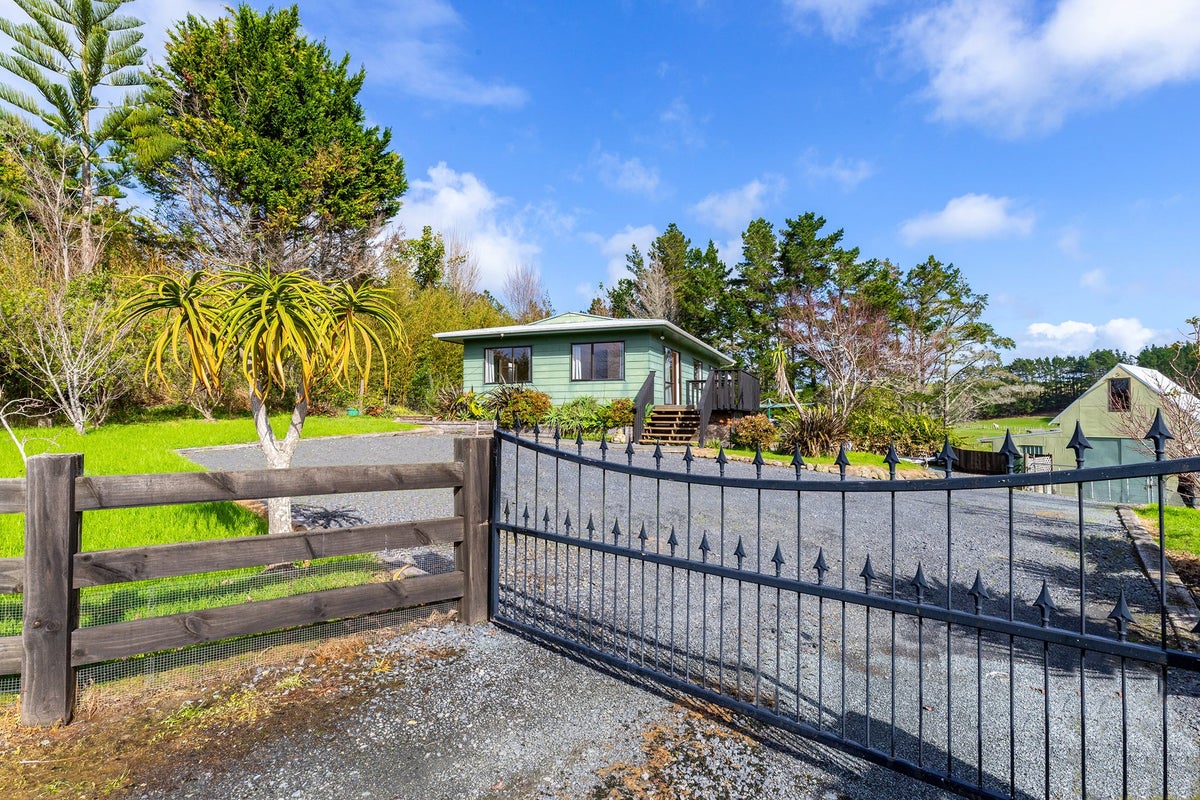 163 Garbolino Road, Kaiwaka - Carousel 2