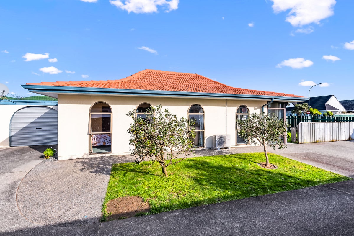 118 Hillcrest Road, Raumati Beach, Paraparaumu - Carousel 1