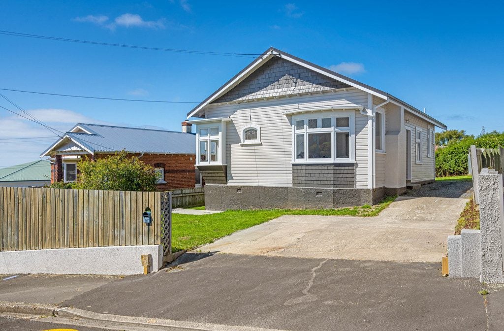 127 Oakwood Avenue, Balaclava, Dunedin - Carousel 2