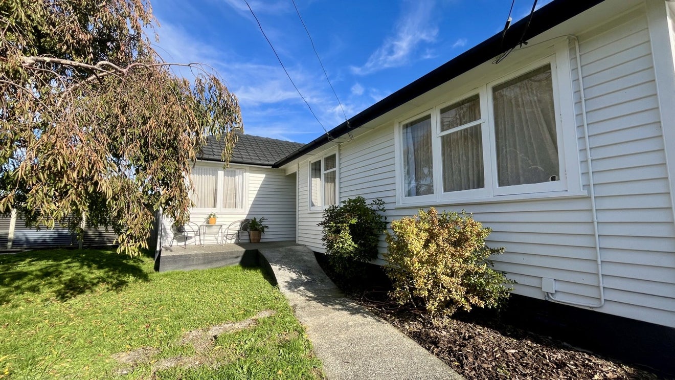 72 Hikurangi Street, Trentham, Upper Hutt - Carousel 2