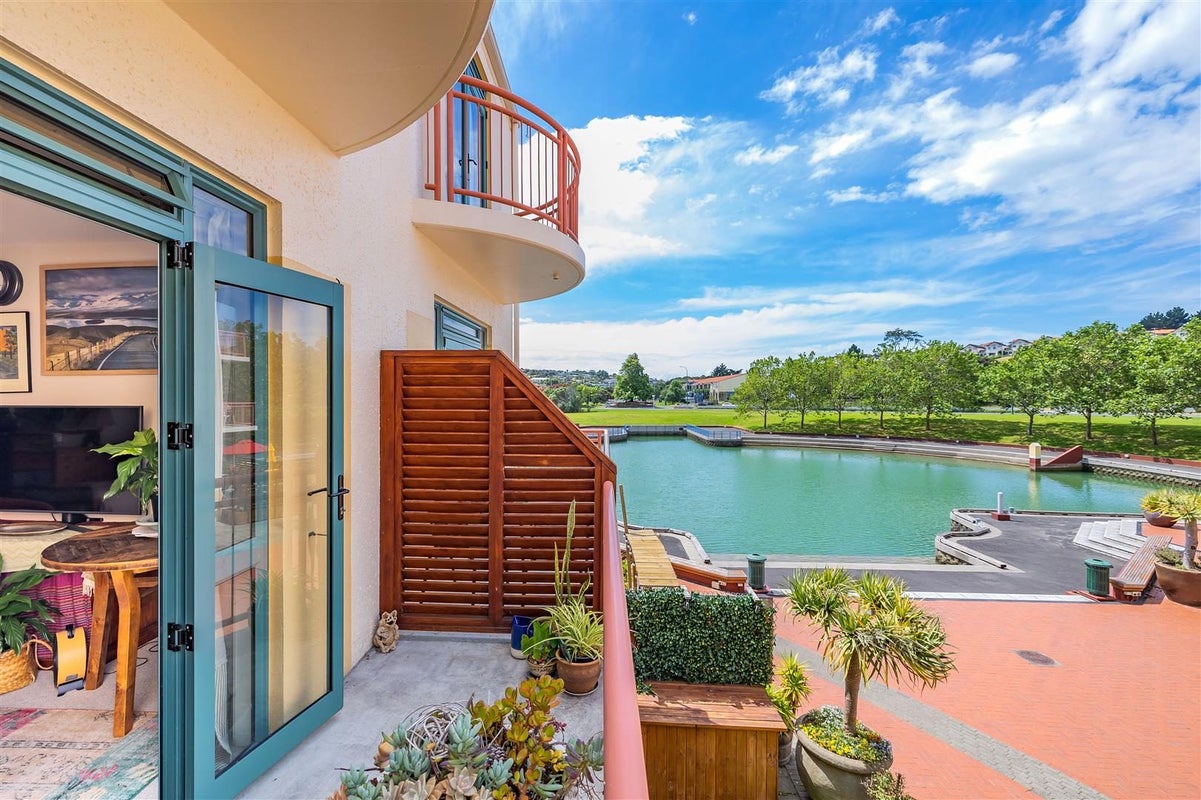 164 Harbour Village Drive, GULF HARBOUR, WHANGAPARAOA - Carousel 2