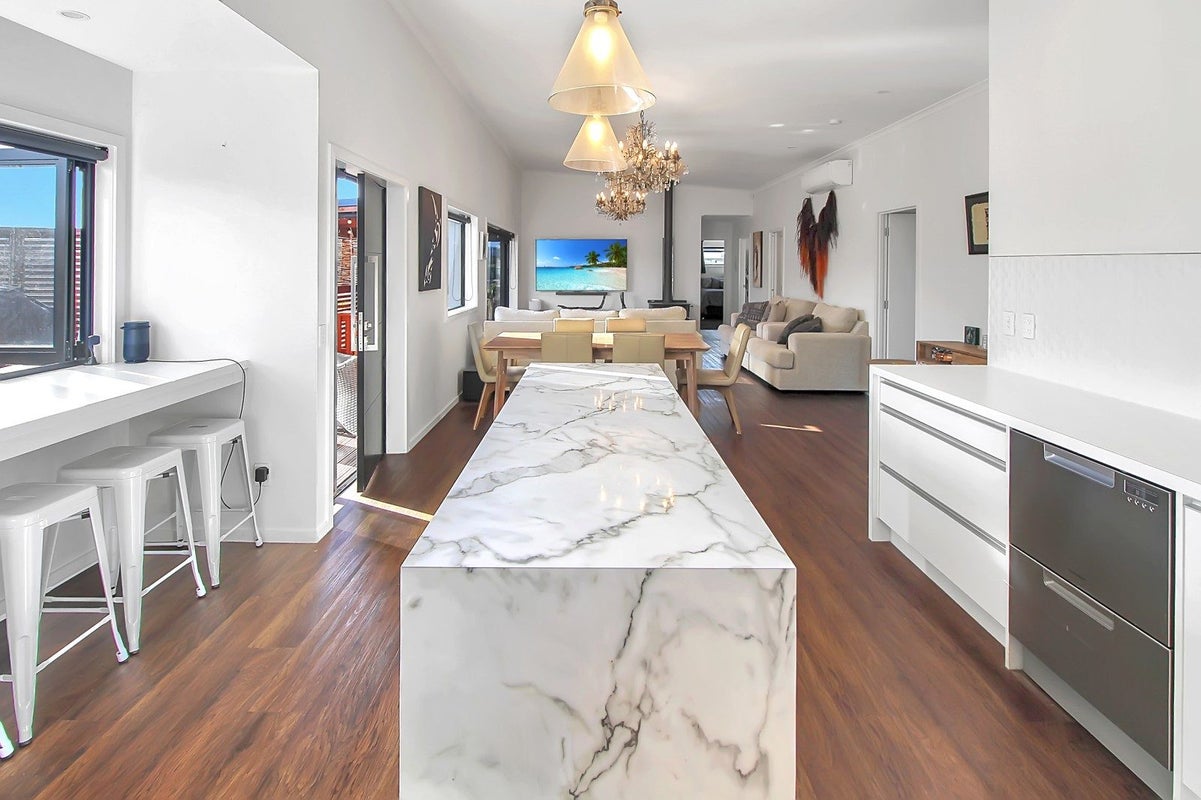 20 Forbes Road, Foxton Beach, Foxton - Carousel 2